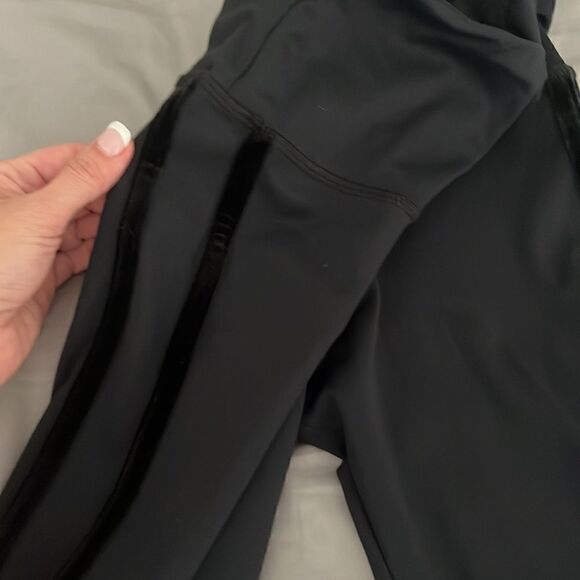 Strut This black leggings with velvet trim sz XS - Picture 2 of 5